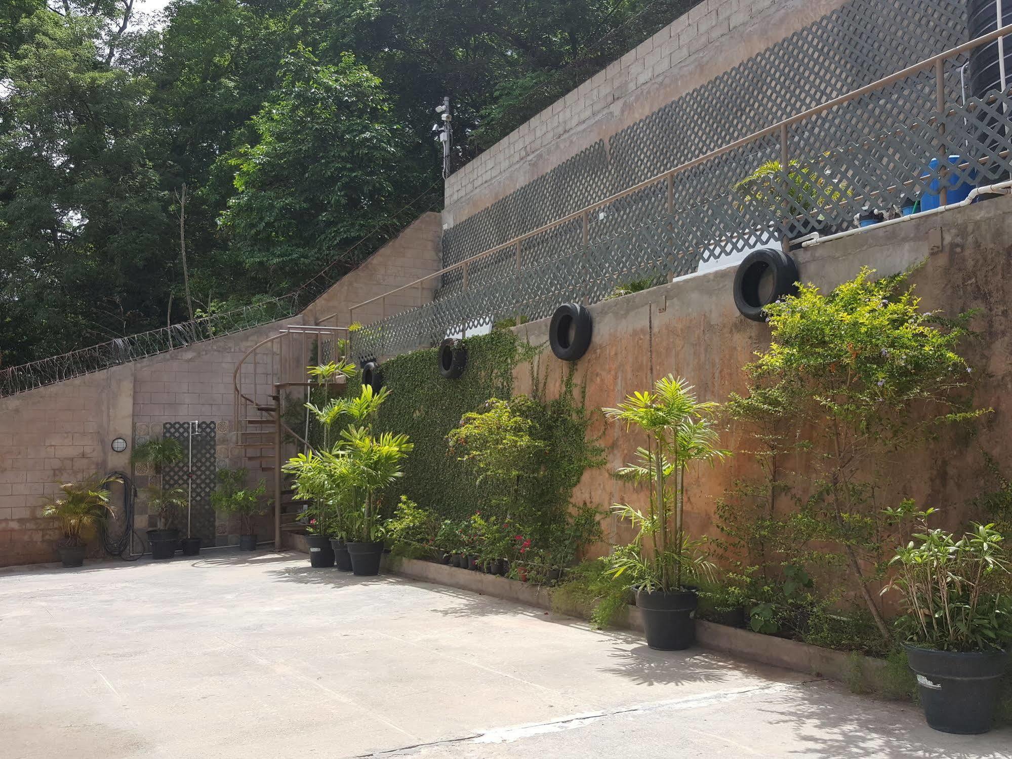 Savannah Maison Guest House Port of Spain Exterior photo